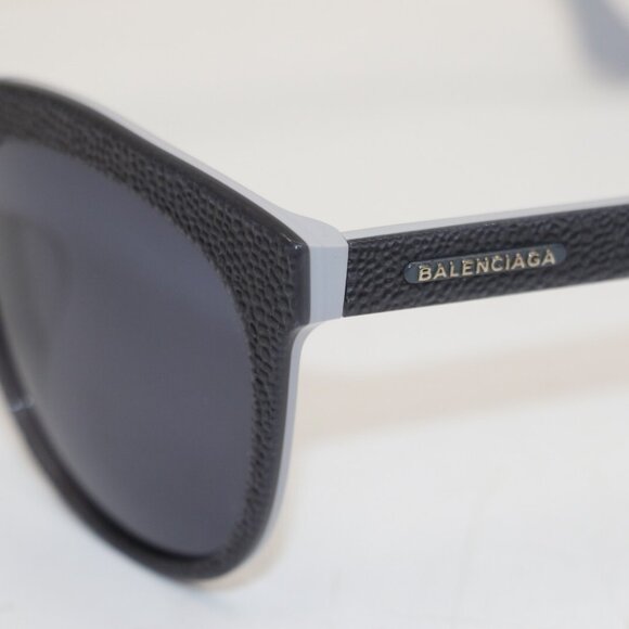 Balenciaga 24 Textured Cat Eye Sunglasses - White/Grey - Picture 13 of 16